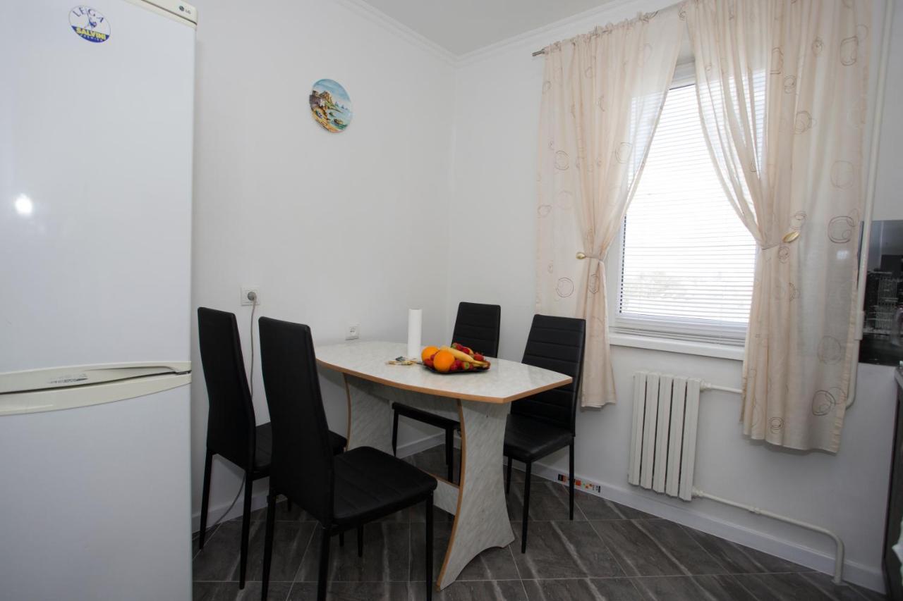 Apartament Curat Si Confortabil Str. Ismail 86 In Centrul Chisinaului Apartment Luaran gambar
