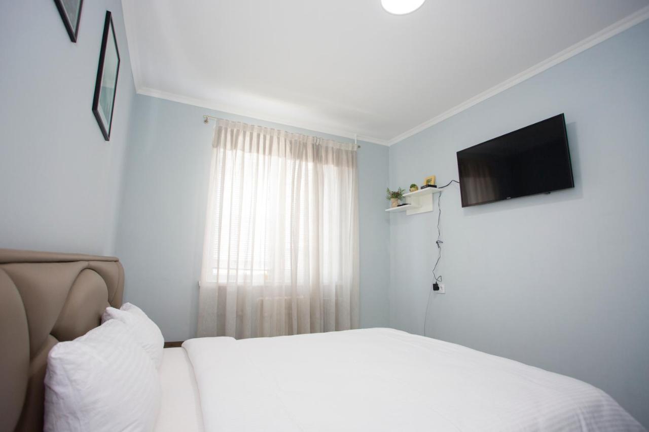 Apartament Curat Si Confortabil Str. Ismail 86 In Centrul Chisinaului Apartment Luaran gambar